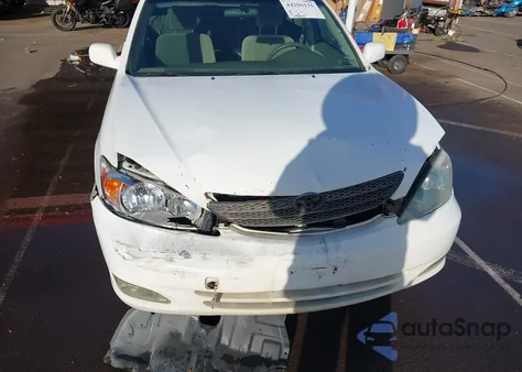 2004 Toyota Camry Le/Se/Std/Xle z USA, uszkodzony, nr VIN JTDBE32K440269358
